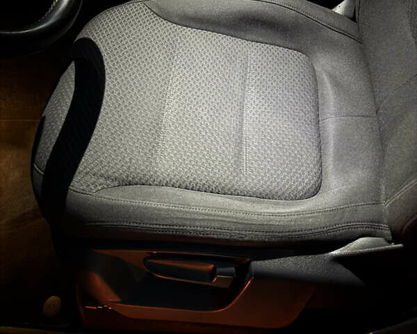 Серый Фольксваген Туарег, объемом двигателя 2.97 л и пробегом 186 тыс. км за 23500 $, фото 12 на Automoto.ua