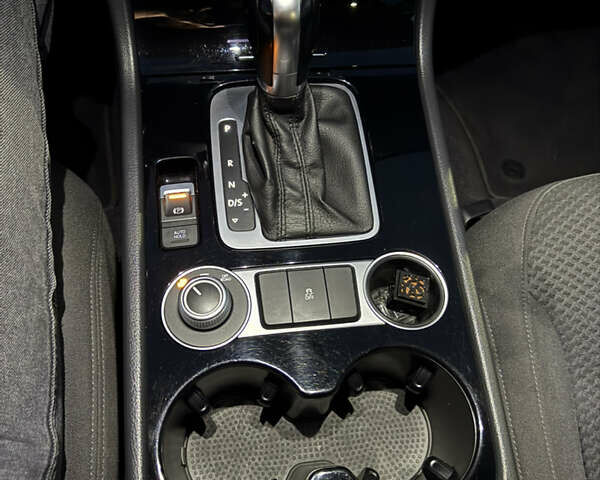 Серый Фольксваген Туарег, объемом двигателя 2.97 л и пробегом 186 тыс. км за 23500 $, фото 15 на Automoto.ua