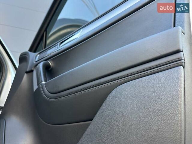 Серый Фольксваген Туарег, объемом двигателя 3 л и пробегом 193 тыс. км за 23450 $, фото 53 на Automoto.ua