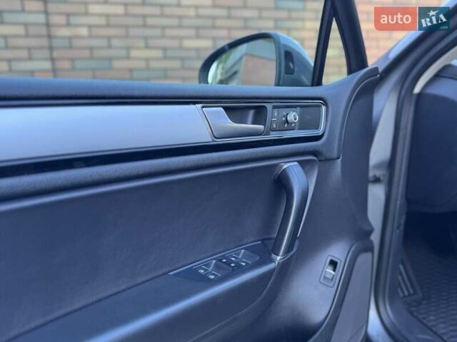 Фольксваген Туарег 2015 в Виннице на Automoto.ua Серый Фольксваген Туарег, объемом двигателя 2.97 л и пробегом 250 тыс. км за 22900 $, фото 23 на Automoto.ua