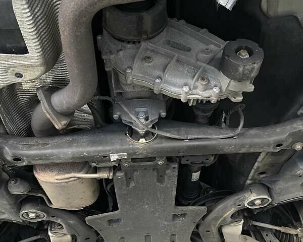 Сірий Фольксваген Туарег, об'ємом двигуна 2.97 л та пробігом 190 тис. км за 29999 $, фото 29 на Automoto.ua