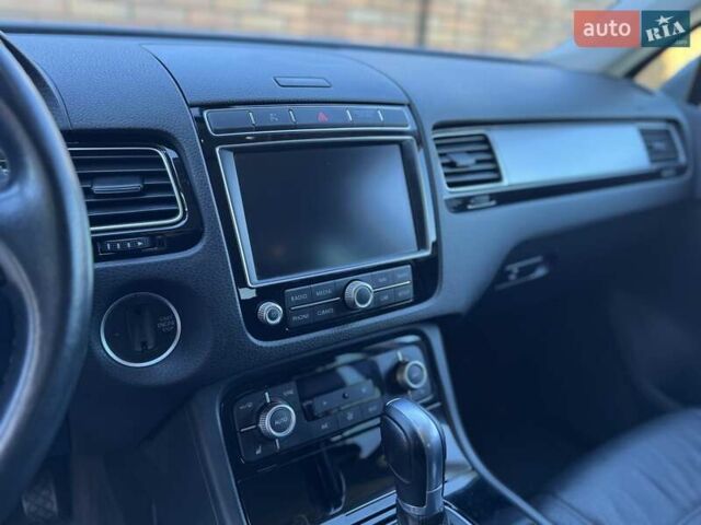 Фольксваген Туарег 2015 в Виннице на Automoto.ua Серый Фольксваген Туарег, объемом двигателя 2.97 л и пробегом 250 тыс. км за 22900 $, фото 20 на Automoto.ua