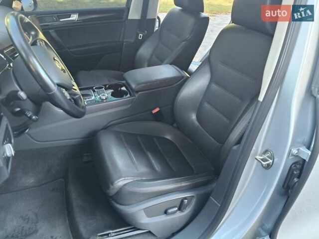 Серый Фольксваген Туарег, объемом двигателя 3.6 л и пробегом 174 тыс. км за 19000 $, фото 12 на Automoto.ua