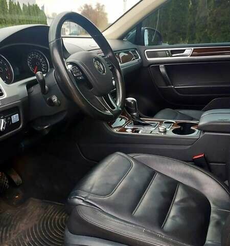 Серый Фольксваген Туарег, объемом двигателя 2.97 л и пробегом 273 тыс. км за 21999 $, фото 7 на Automoto.ua