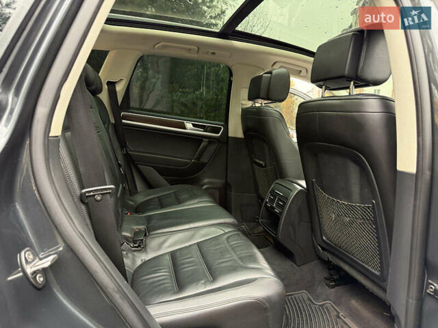 Сірий Фольксваген Туарег, об'ємом двигуна 3.6 л та пробігом 220 тис. км за 21777 $, фото 16 на Automoto.ua