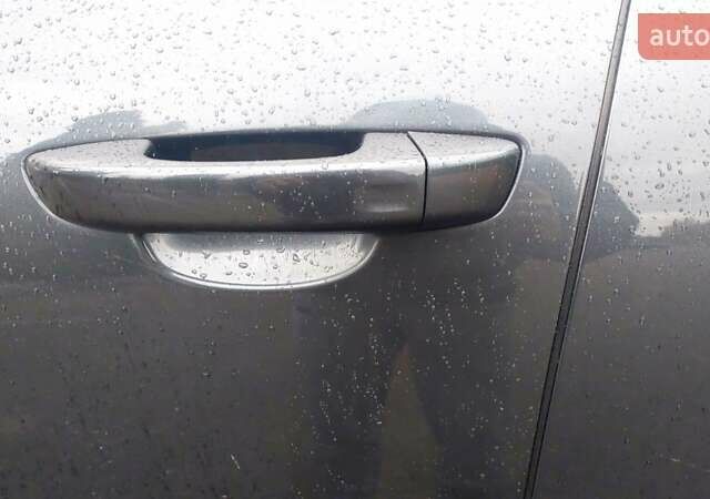 Серый Фольксваген Туарег, объемом двигателя 2.97 л и пробегом 273 тыс. км за 21999 $, фото 14 на Automoto.ua