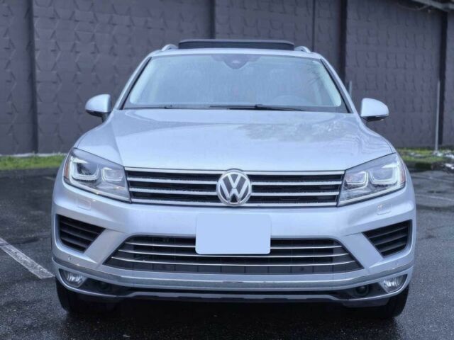 Серый Фольксваген Туарег, объемом двигателя 3.6 л и пробегом 75 тыс. км за 1350 $, фото 1 на Automoto.ua