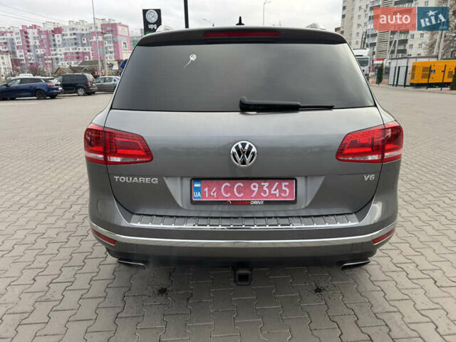 Серый Фольксваген Туарег, объемом двигателя 3.6 л и пробегом 240 тыс. км за 17700 $, фото 8 на Automoto.ua