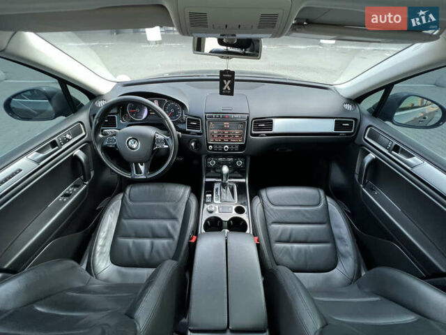 Фольксваген Туарег 2016 в Киеве на Automoto.ua Серый Фольксваген Туарег, объемом двигателя 3 л и пробегом 196 тыс. км за 21900 $, фото 23 на Automoto.ua