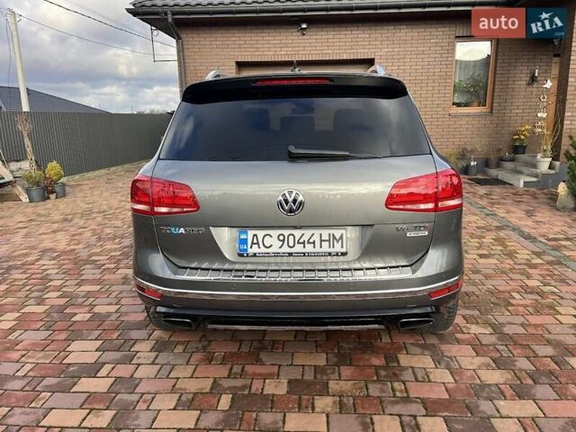 Серый Фольксваген Туарег, объемом двигателя 2.97 л и пробегом 191 тыс. км за 33999 $, фото 8 на Automoto.ua