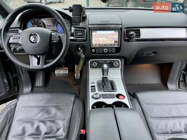 Серый Фольксваген Туарег, объемом двигателя 3.6 л и пробегом 134 тыс. км за 18999 $, фото 22 на Automoto.ua