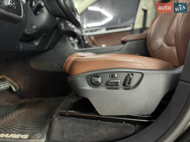 Сірий Фольксваген Туарег, об'ємом двигуна 3.6 л та пробігом 240 тис. км за 17800 $, фото 21 на Automoto.ua