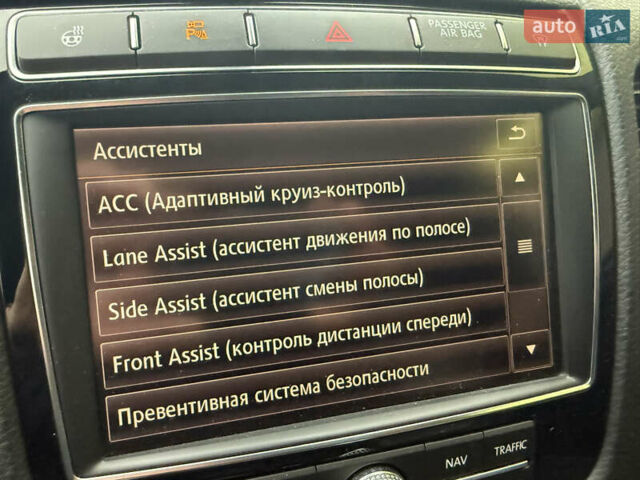 Серый Фольксваген Туарег, объемом двигателя 3 л и пробегом 267 тыс. км за 35000 $, фото 18 на Automoto.ua