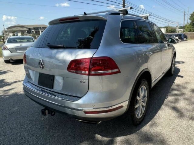 Серый Фольксваген Туарег, объемом двигателя 3.6 л и пробегом 79 тыс. км за 7700 $, фото 6 на Automoto.ua