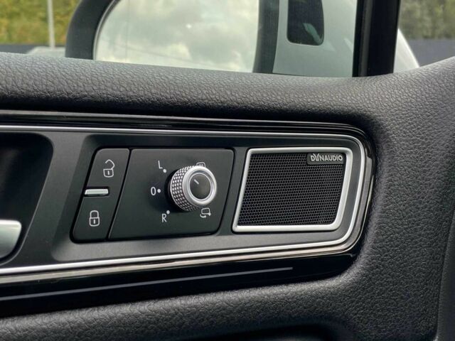 Серый Фольксваген Туарег, объемом двигателя 0 л и пробегом 155 тыс. км за 31000 $, фото 7 на Automoto.ua