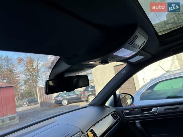 Серый Фольксваген Туарег, объемом двигателя 2.97 л и пробегом 191 тыс. км за 33999 $, фото 52 на Automoto.ua