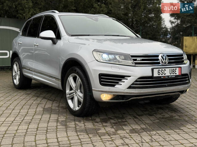 Сірий Фольксваген Туарег, об'ємом двигуна 3 л та пробігом 235 тис. км за 27500 $, фото 7 на Automoto.ua