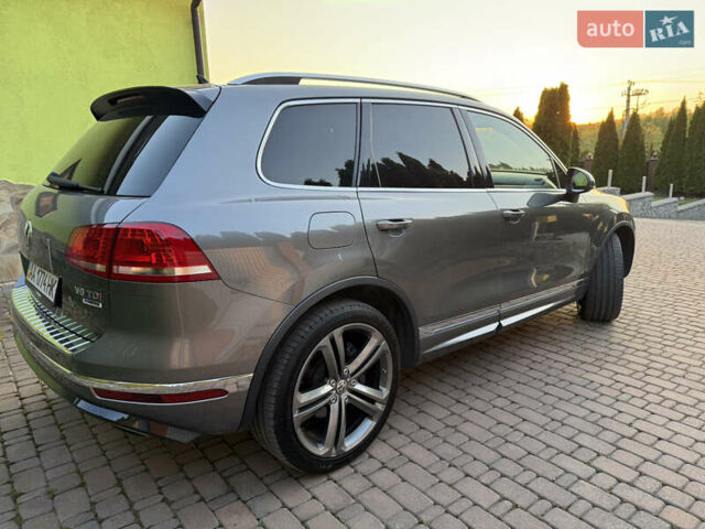 Серый Фольксваген Туарег, объемом двигателя 3 л и пробегом 267 тыс. км за 35000 $, фото 14 на Automoto.ua