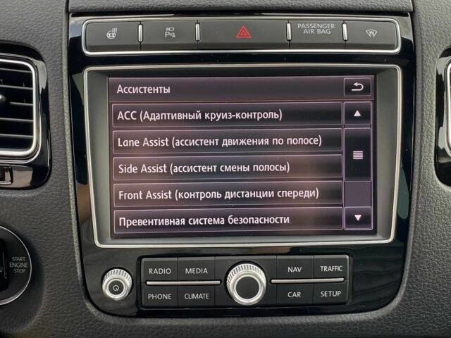 Серый Фольксваген Туарег, объемом двигателя 0 л и пробегом 155 тыс. км за 31000 $, фото 10 на Automoto.ua