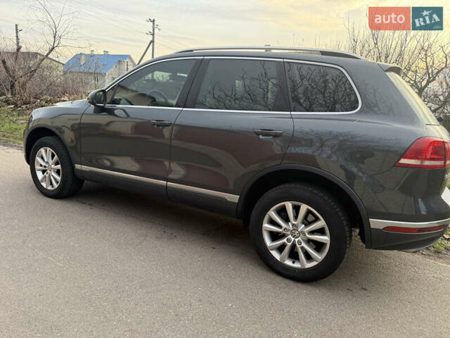 Сірий Фольксваген Туарег, об'ємом двигуна 2.97 л та пробігом 106 тис. км за 32800 $, фото 6 на Automoto.ua
