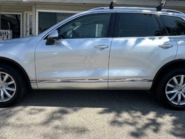 Серый Фольксваген Туарег, объемом двигателя 3.6 л и пробегом 79 тыс. км за 7700 $, фото 3 на Automoto.ua