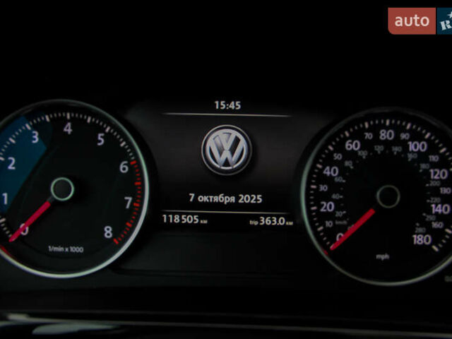 Серый Фольксваген Туарег, объемом двигателя 3.6 л и пробегом 118 тыс. км за 18500 $, фото 22 на Automoto.ua