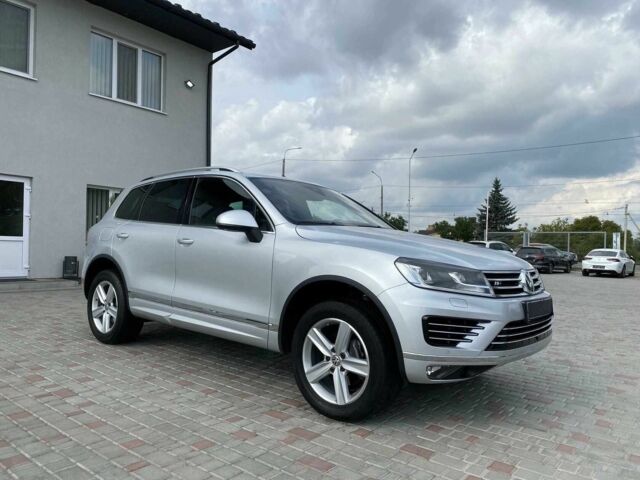 Серый Фольксваген Туарег, объемом двигателя 0 л и пробегом 155 тыс. км за 31000 $, фото 1 на Automoto.ua