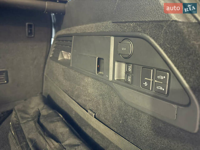 Серый Фольксваген Туарег, объемом двигателя 3 л и пробегом 267 тыс. км за 35000 $, фото 23 на Automoto.ua