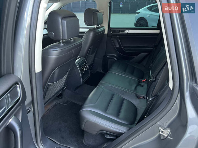 Фольксваген Туарег 2016 в Киеве на Automoto.ua Серый Фольксваген Туарег, объемом двигателя 3 л и пробегом 196 тыс. км за 21900 $, фото 13 на Automoto.ua