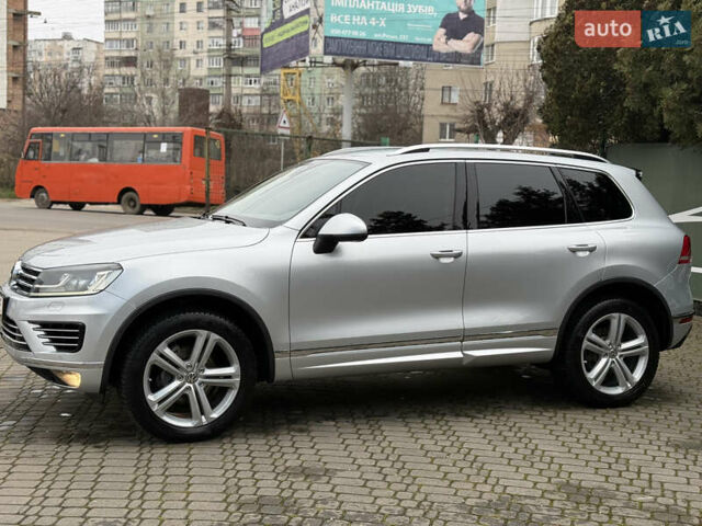 Сірий Фольксваген Туарег, об'ємом двигуна 3 л та пробігом 235 тис. км за 27500 $, фото 15 на Automoto.ua