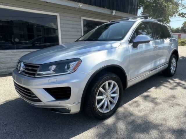 Серый Фольксваген Туарег, объемом двигателя 3.6 л и пробегом 79 тыс. км за 7700 $, фото 1 на Automoto.ua