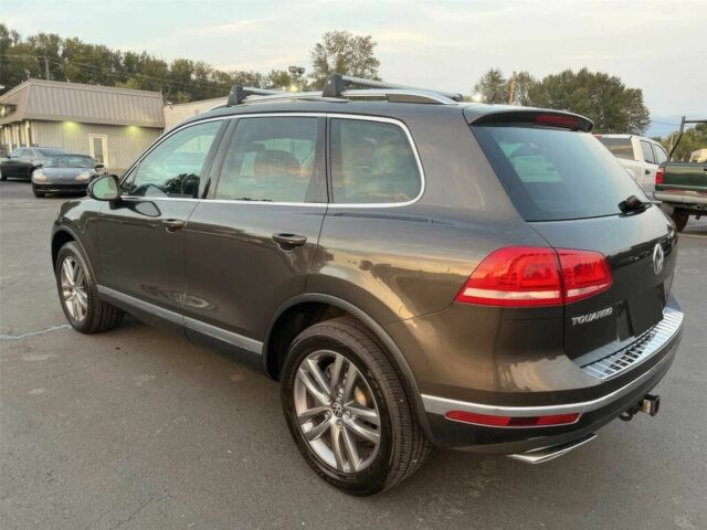 Серый Фольксваген Туарег, объемом двигателя 3 л и пробегом 77 тыс. км за 13600 $, фото 5 на Automoto.ua