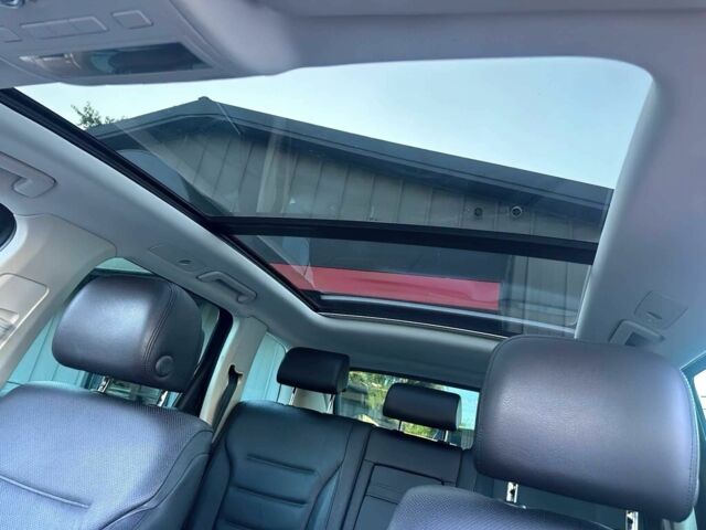 Серый Фольксваген Туарег, объемом двигателя 3 л и пробегом 80 тыс. км за 10200 $, фото 7 на Automoto.ua