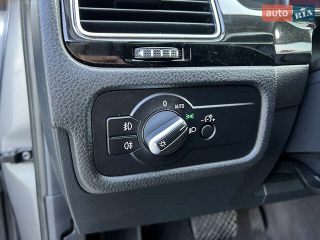 Фольксваген Туарег 2016 в Киеве на Automoto.ua Серый Фольксваген Туарег, объемом двигателя 3 л и пробегом 196 тыс. км за 21900 $, фото 22 на Automoto.ua