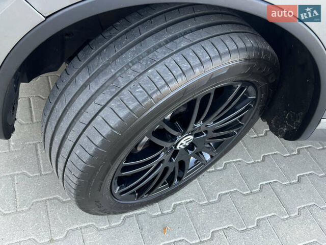 Фольксваген Туарег 2016 в Киеве на Automoto.ua Серый Фольксваген Туарег, объемом двигателя 3 л и пробегом 196 тыс. км за 21900 $, фото 33 на Automoto.ua