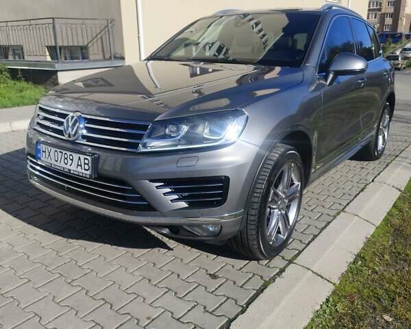 Фольксваген Туарег 2016 в Хмельницком на Automoto.ua Серый Фольксваген Туарег, объемом двигателя 2.97 л и пробегом 278 тыс. км за 30500 $, фото 22 на Automoto.ua