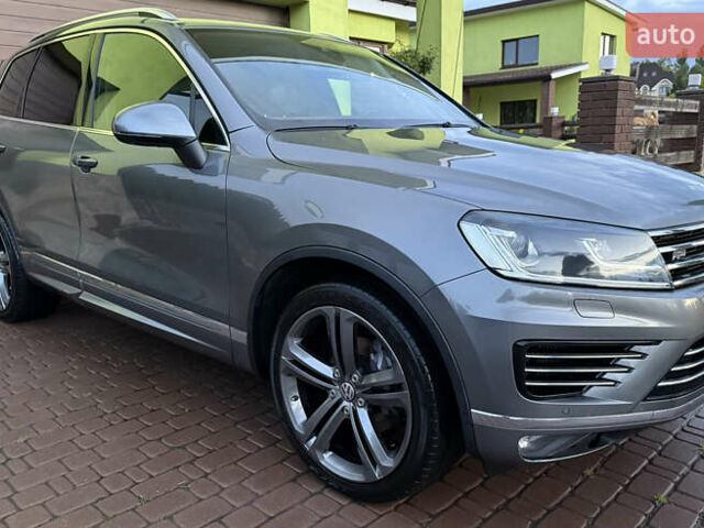 Серый Фольксваген Туарег, объемом двигателя 3 л и пробегом 267 тыс. км за 35000 $, фото 7 на Automoto.ua