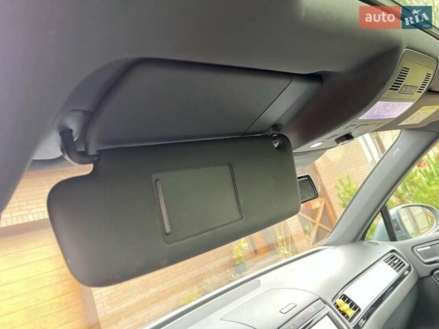 Серый Фольксваген Туарег, объемом двигателя 2.97 л и пробегом 191 тыс. км за 33999 $, фото 25 на Automoto.ua