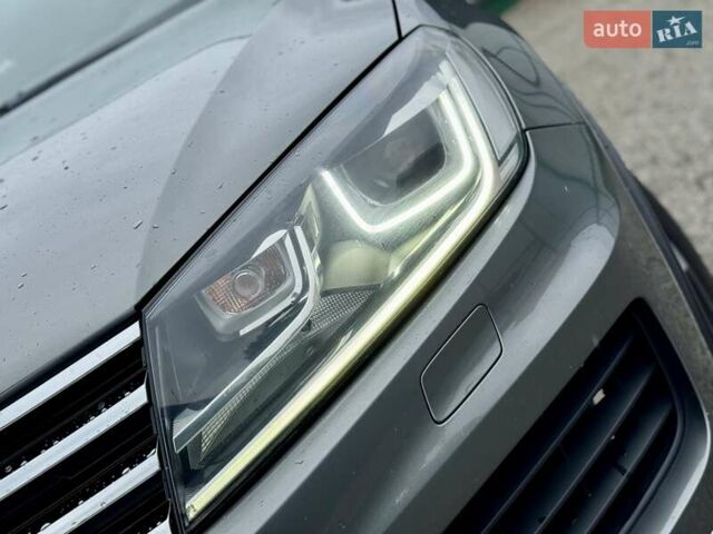 Серый Фольксваген Туарег, объемом двигателя 3.6 л и пробегом 134 тыс. км за 18999 $, фото 3 на Automoto.ua