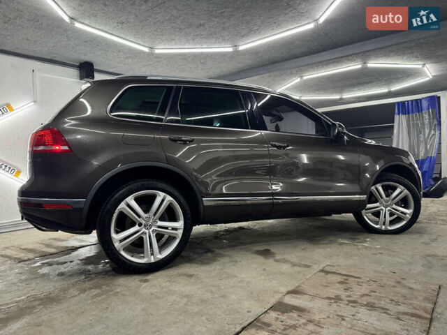 Сірий Фольксваген Туарег, об'ємом двигуна 3.6 л та пробігом 240 тис. км за 17800 $, фото 2 на Automoto.ua