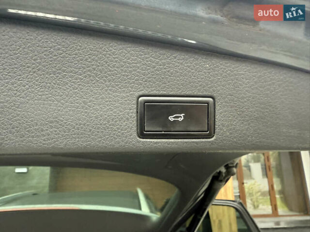 Сірий Фольксваген Туарег, об'ємом двигуна 2.97 л та пробігом 106 тис. км за 32800 $, фото 19 на Automoto.ua