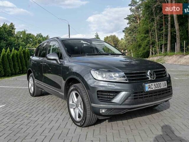 Фольксваген Туарег 2016 в Луцке на Automoto.ua Серый Фольксваген Туарег, объемом двигателя 2.97 л и пробегом 181 тыс. км за 35000 $, фото 1 на Automoto.ua