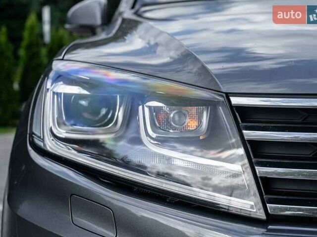 Фольксваген Туарег 2016 в Луцке на Automoto.ua Серый Фольксваген Туарег, объемом двигателя 2.97 л и пробегом 181 тыс. км за 35000 $, фото 17 на Automoto.ua