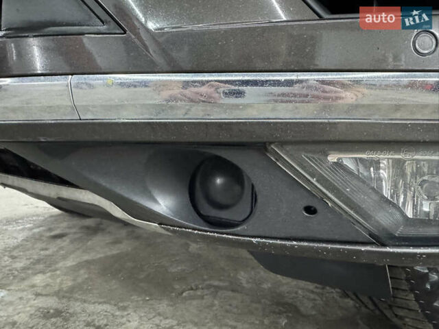 Сірий Фольксваген Туарег, об'ємом двигуна 3.6 л та пробігом 240 тис. км за 17800 $, фото 13 на Automoto.ua