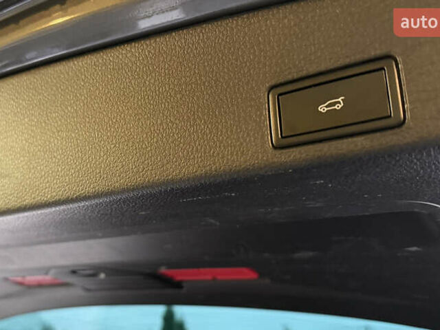 Серый Фольксваген Туарег, объемом двигателя 3 л и пробегом 267 тыс. км за 35000 $, фото 27 на Automoto.ua