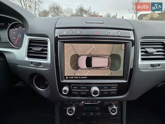 Серый Фольксваген Туарег, объемом двигателя 0 л и пробегом 265 тыс. км за 24900 $, фото 22 на Automoto.ua