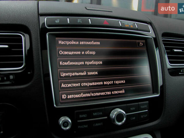 Серый Фольксваген Туарег, объемом двигателя 3.6 л и пробегом 118 тыс. км за 18500 $, фото 27 на Automoto.ua