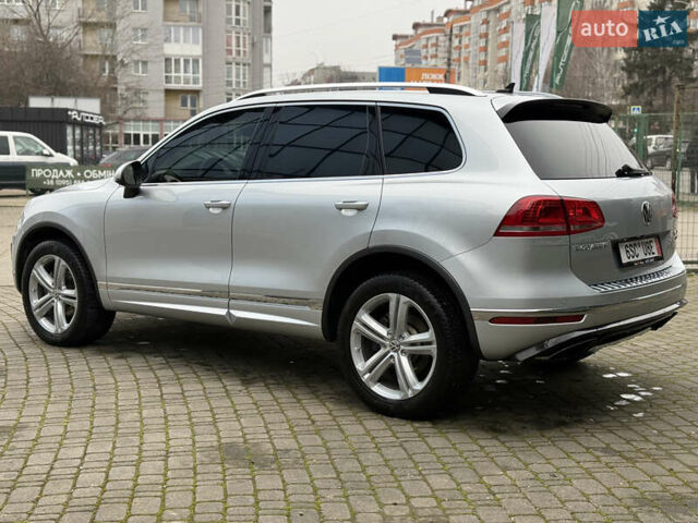 Сірий Фольксваген Туарег, об'ємом двигуна 3 л та пробігом 235 тис. км за 27500 $, фото 13 на Automoto.ua