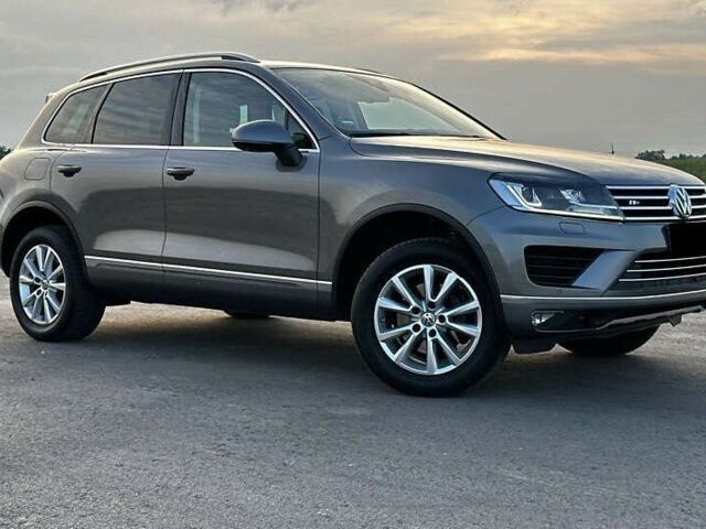 Серый Фольксваген Туарег, объемом двигателя 3 л и пробегом 139 тыс. км за 23200 $, фото 2 на Automoto.ua