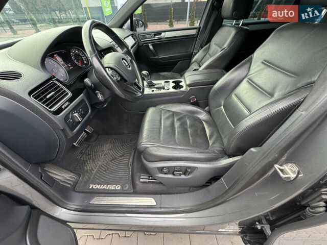 Серый Фольксваген Туарег, объемом двигателя 3.6 л и пробегом 240 тыс. км за 17700 $, фото 19 на Automoto.ua